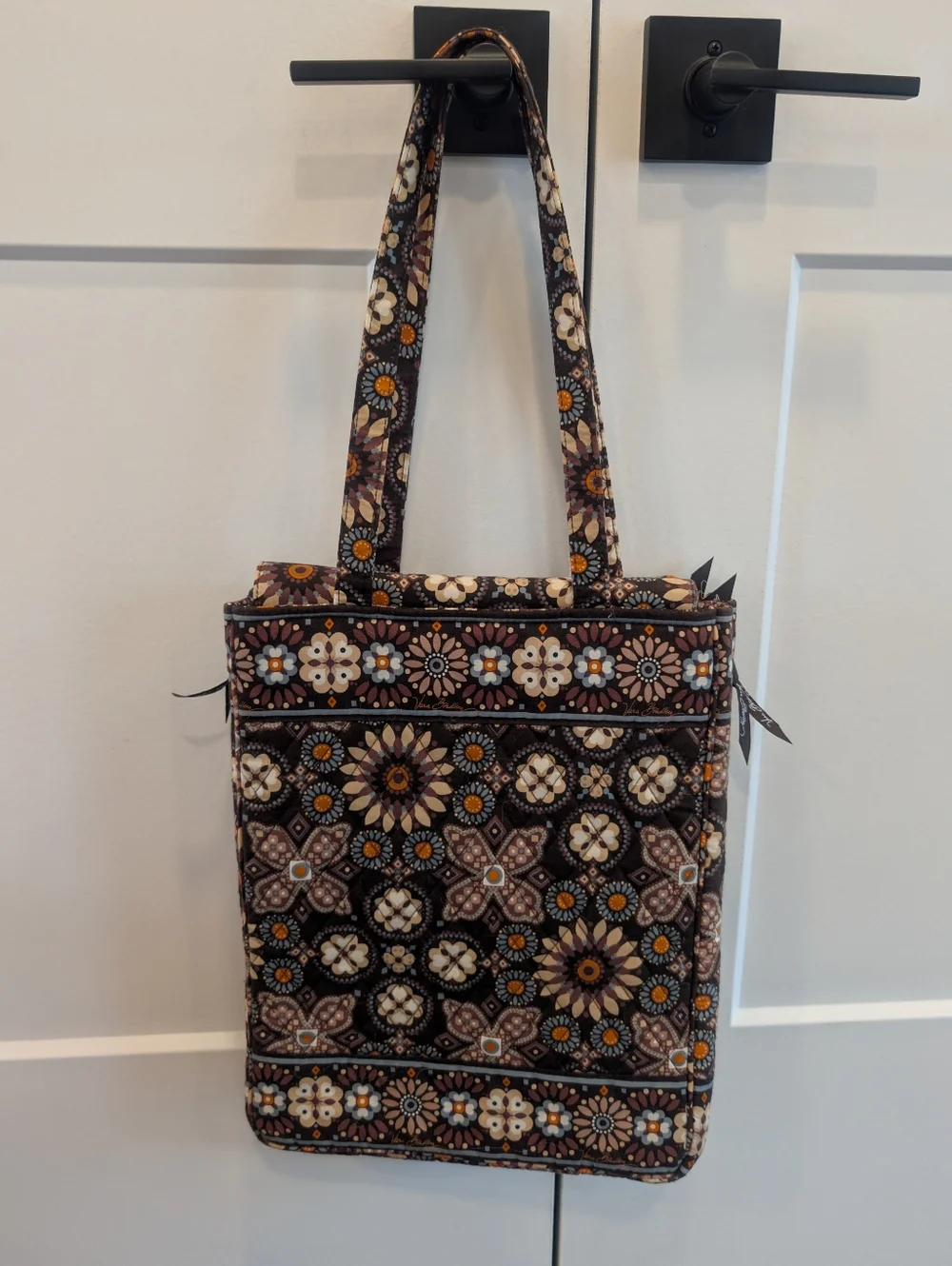 VERA BRADLEY Brown Floral Pattern Quilted Computer Bag